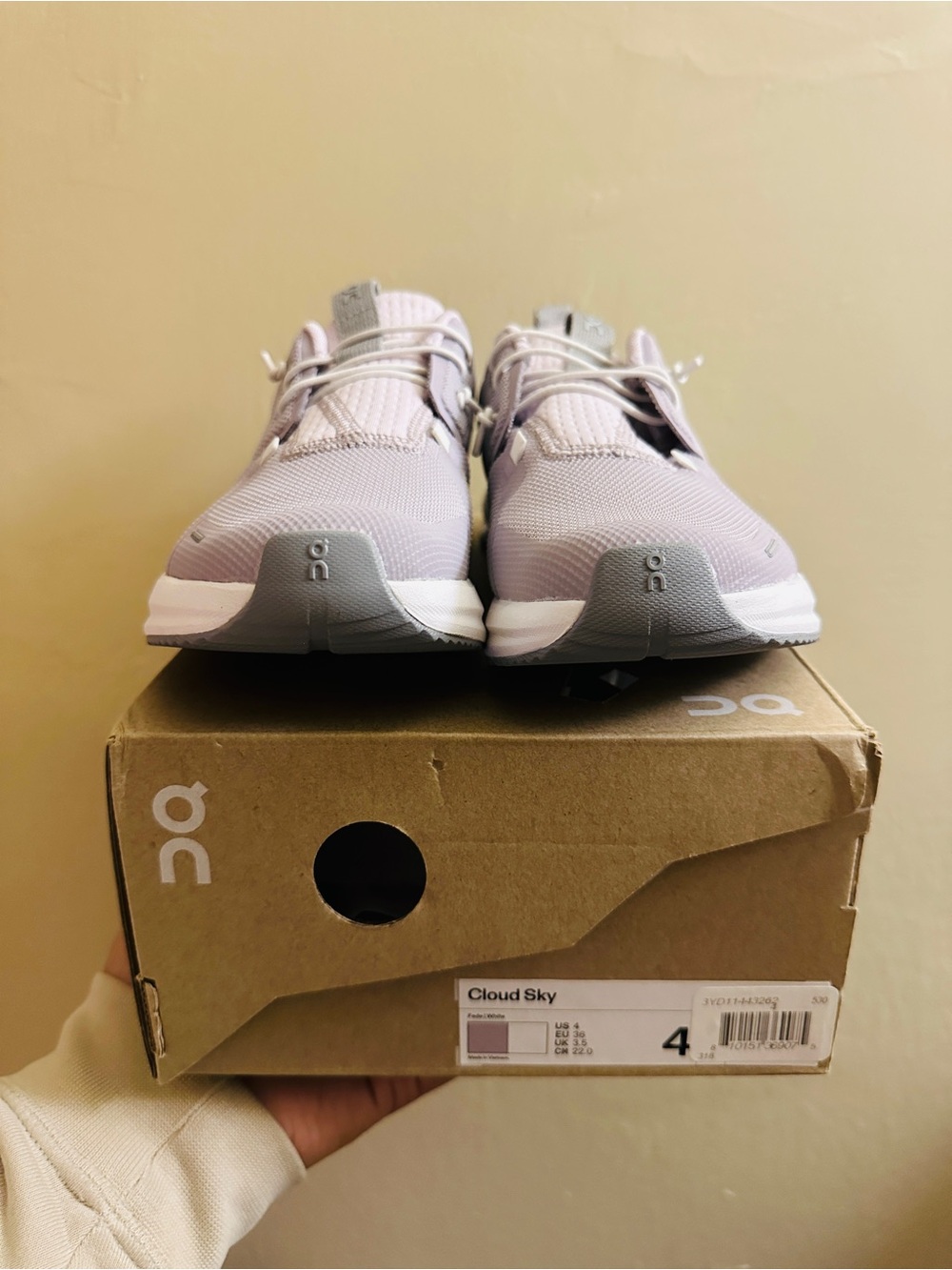 On Cloud Women’s Athletic Sneakers in Light Lavender - Picture 4 of 4